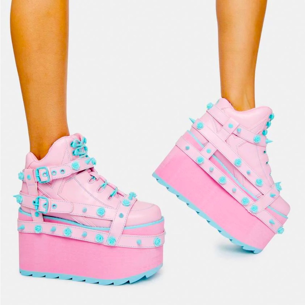 BABY PINK QOZMO BONDAGE ROSE PLATFORM SNEAKERS